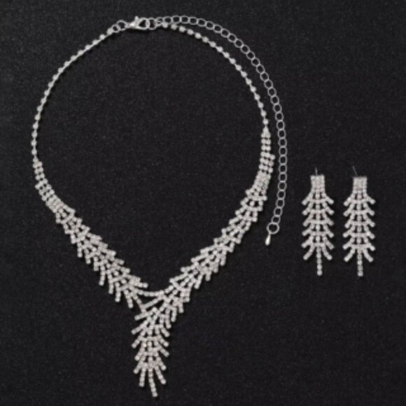 🍏50% OFF/3+...Elegant Rhinestone Earrings/Necklace Set - Picture 6 of 9